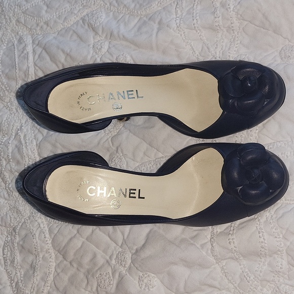 chanel leather heels - Picture 8 of 16